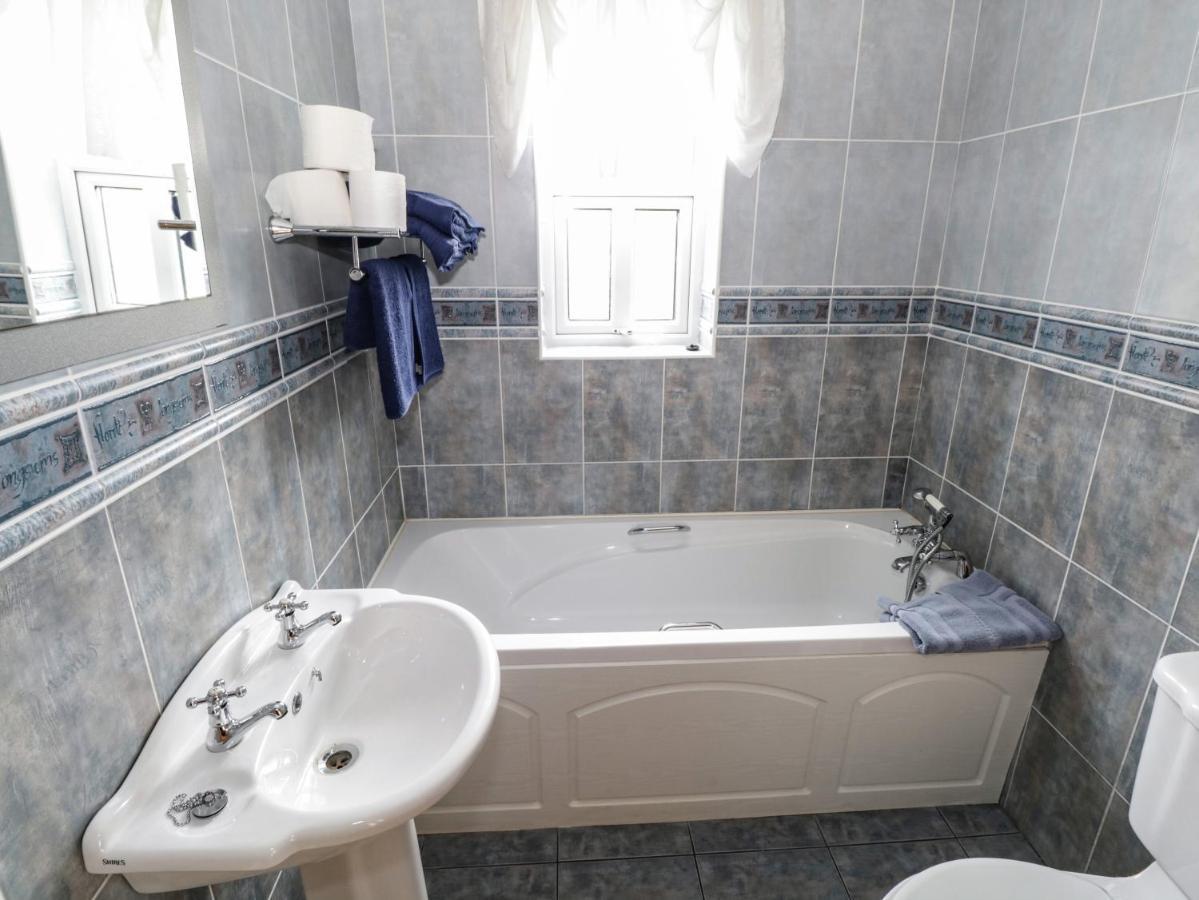 Tigh Mhicil Villa Glentrasna Bagian luar foto